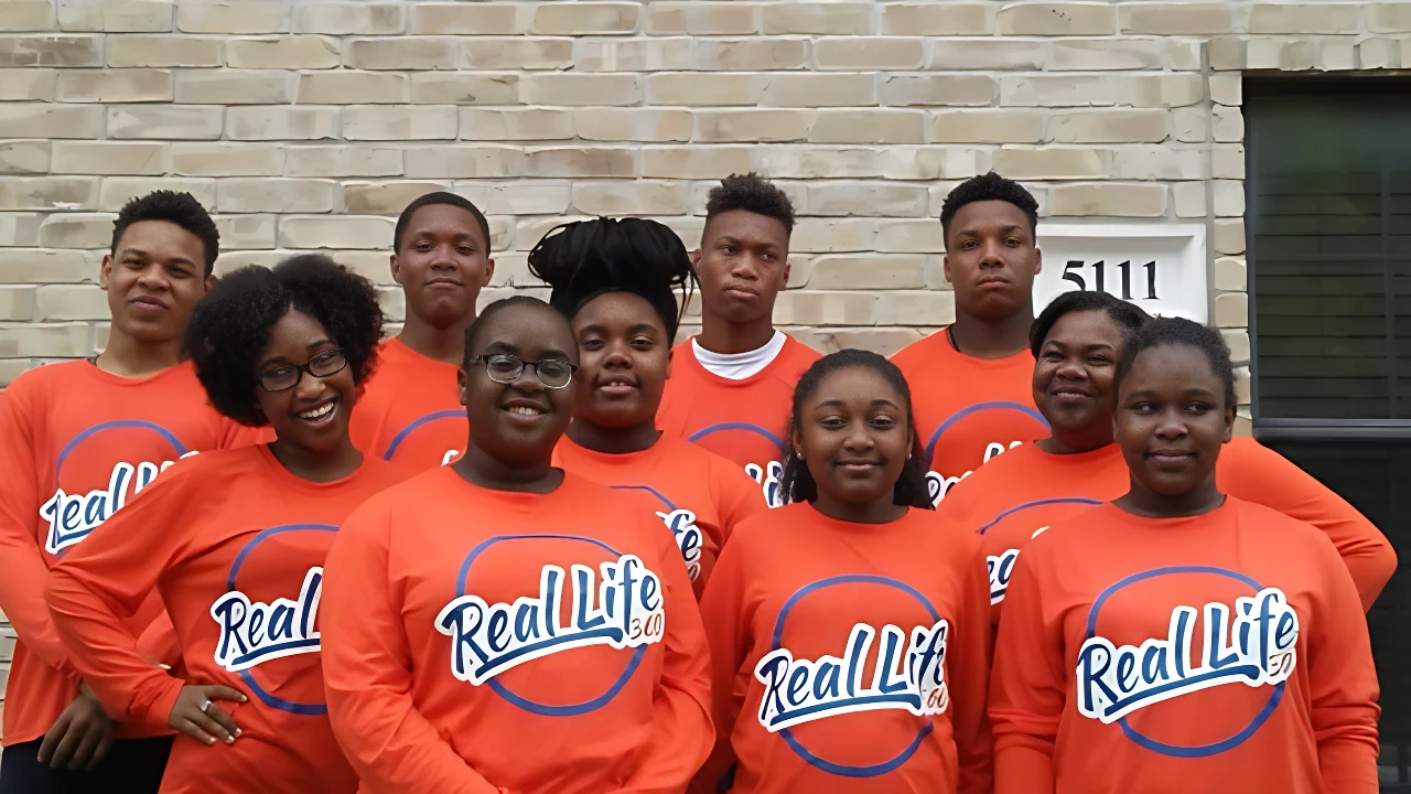 20160609_155742-1024x576-640x480_imgupscaler.ai_V1(Fast)_2K